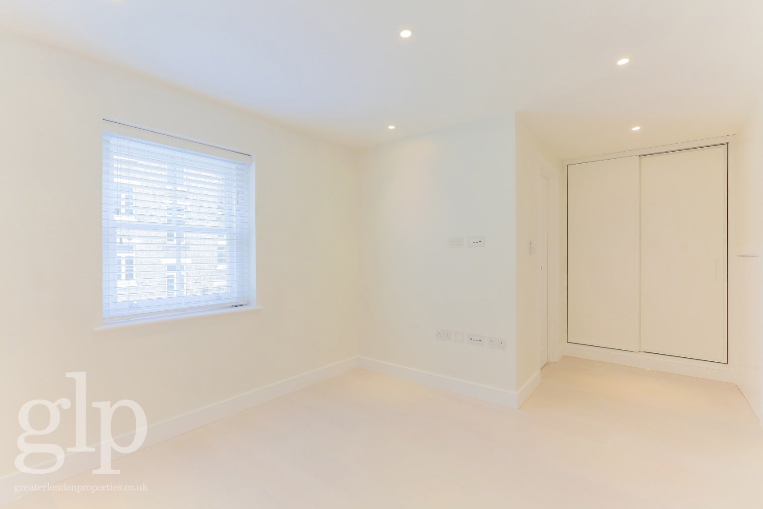 Flat Gerrard Street in City of Westminster