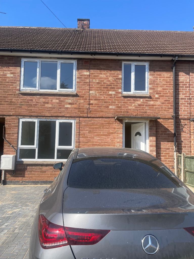 Flat Lydall Road in Leicester