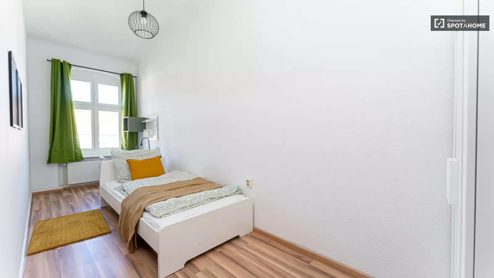 Wohnung Schnellerstraße in Berlin