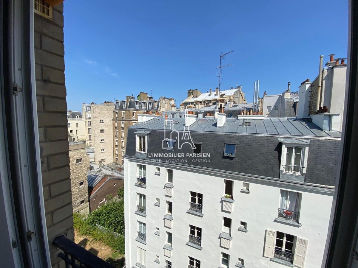 Appartement Rue Eugène Carrière à Paris