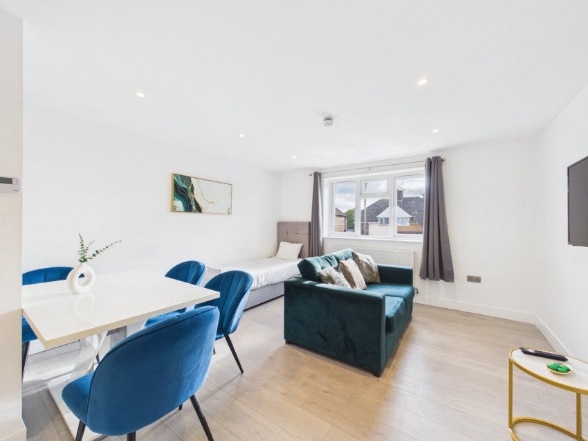 Flat Desford Way in Borough of Spelthorne