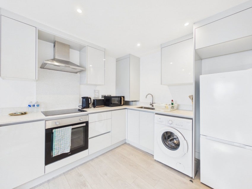 Flat Desford Way in Borough of Spelthorne