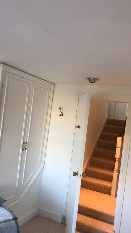 Room King's Road in Greater London