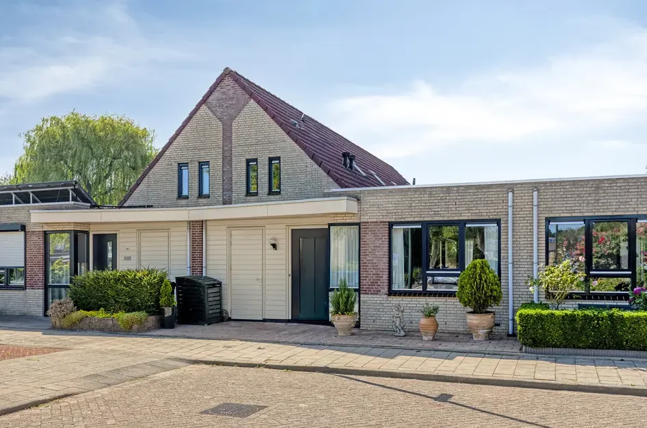 Huis Hoogaarsstraat 2 c in Tholen
