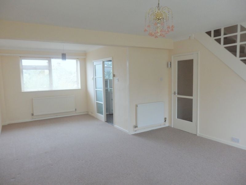 Flat Grove Avenue in Epsom and Ewell