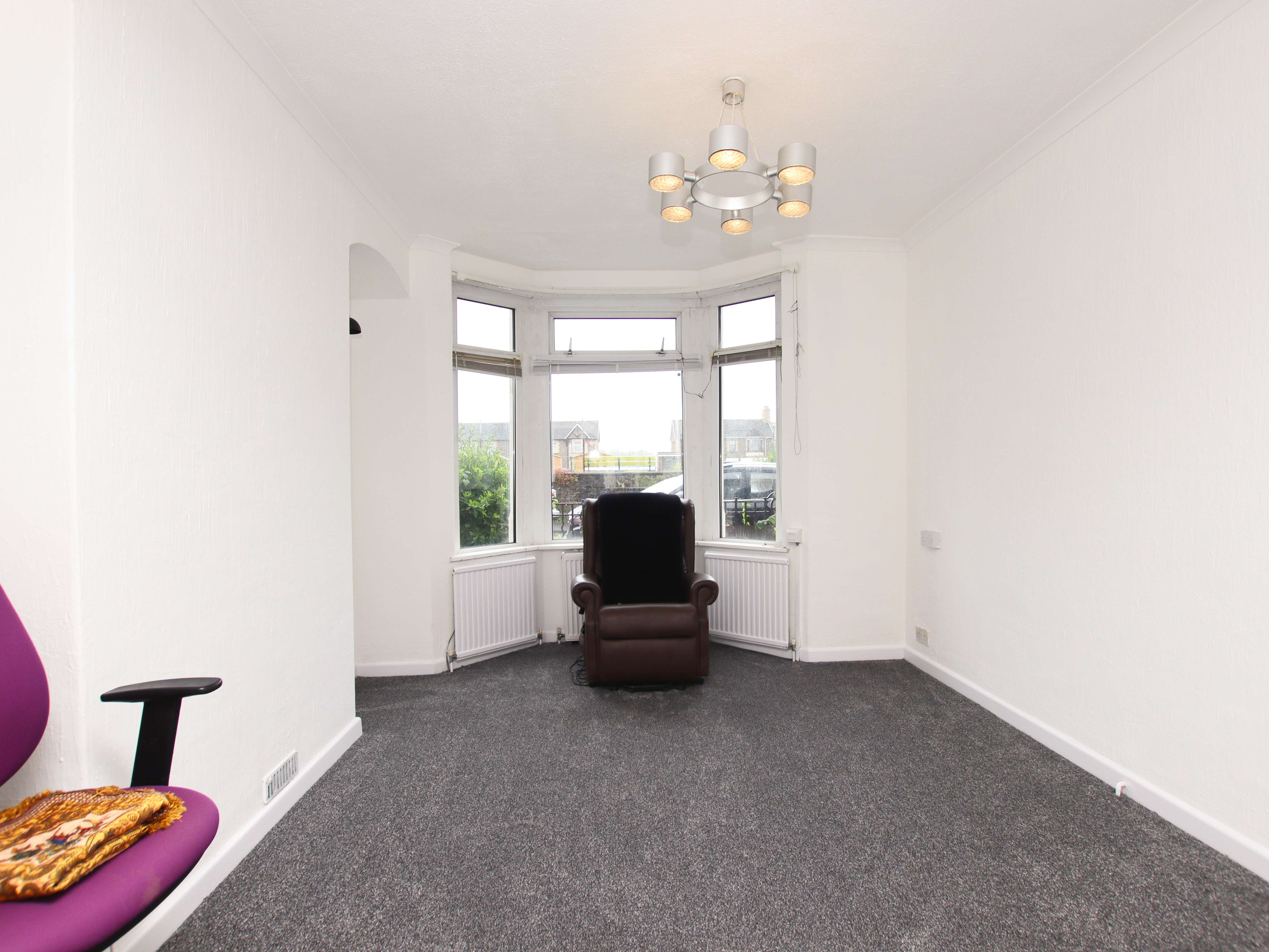 Flat Cerdin Avenue in Pontyclun