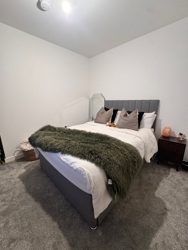 Room Carrack Mews in Greater London