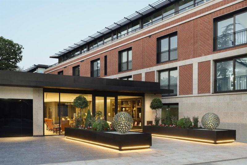Flat Finchley Road in Greater London