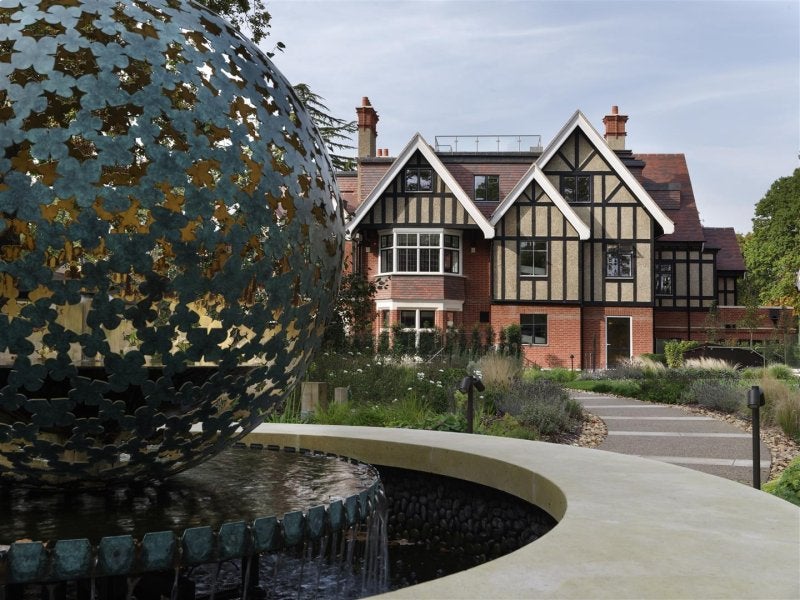 Flat Finchley Road in Greater London