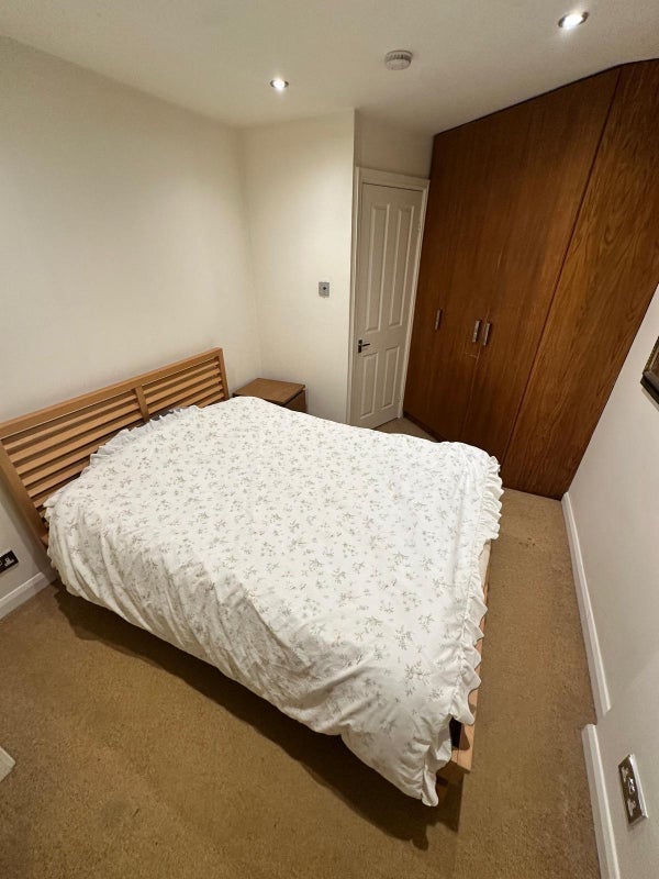 Room Tavistock Street in City of Westminster