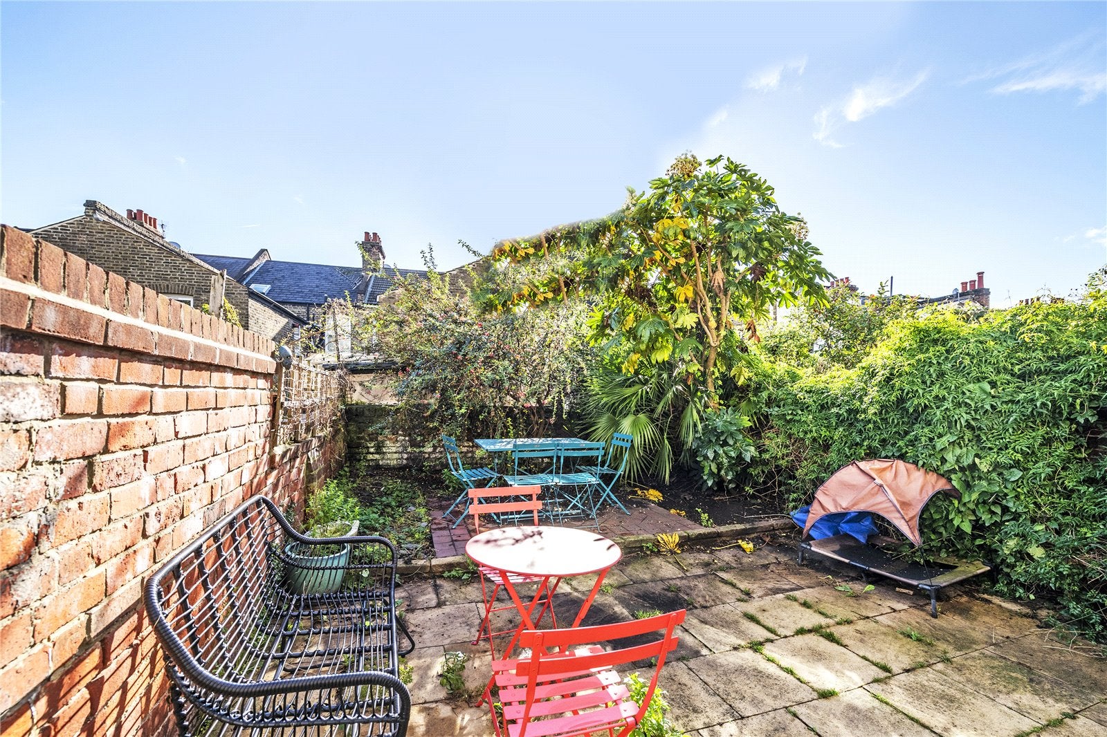 Flat Purves Road in Greater London
