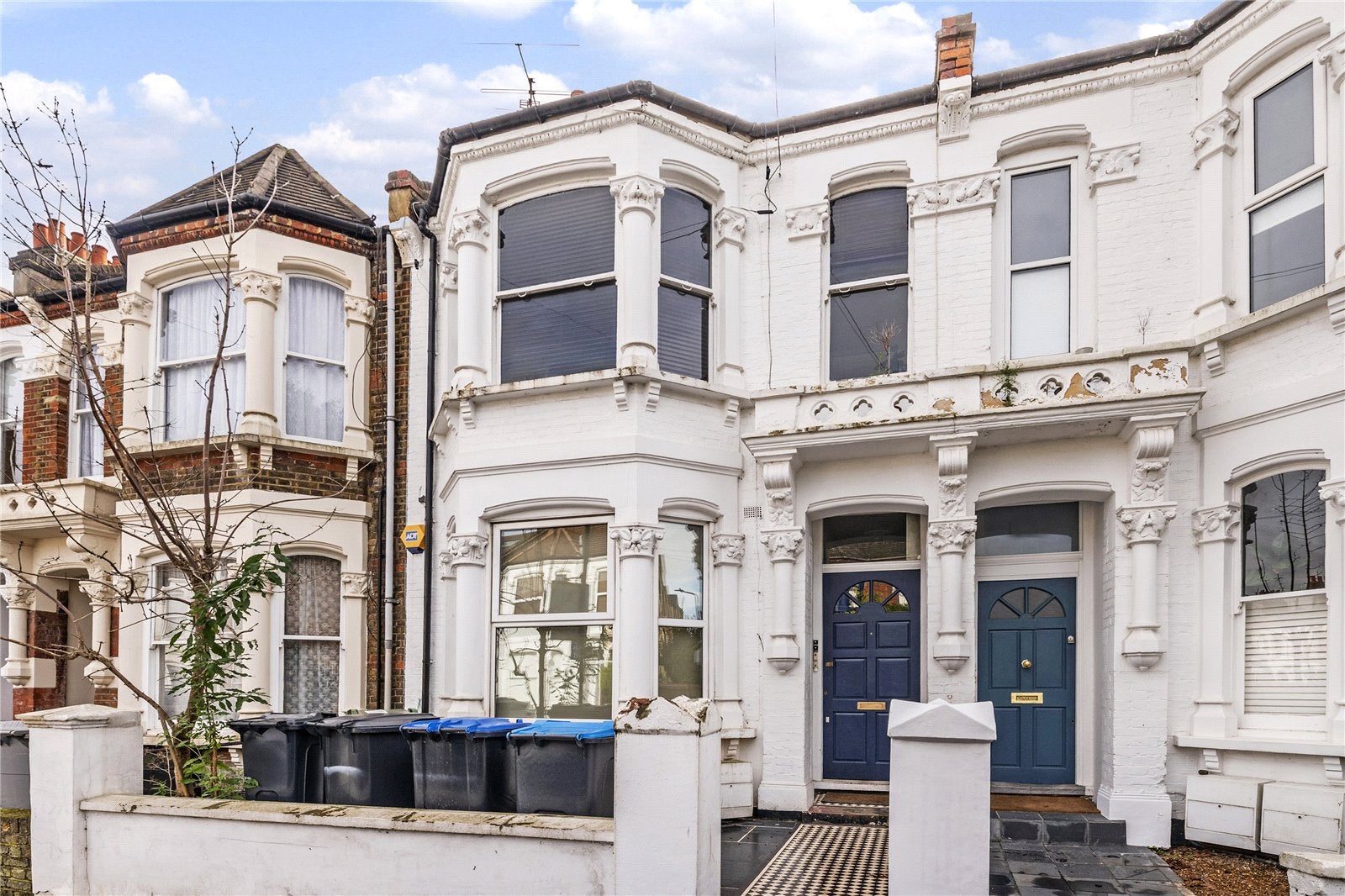 Flat Purves Road in Greater London