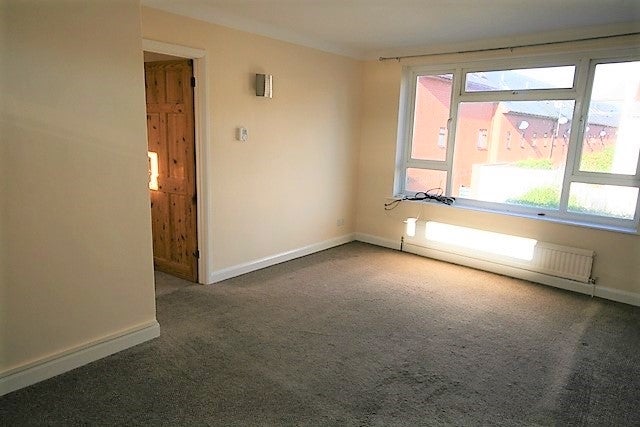 Flat Egremont Road in East Devon