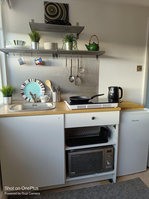 Room Crescent Lane in Greater London
