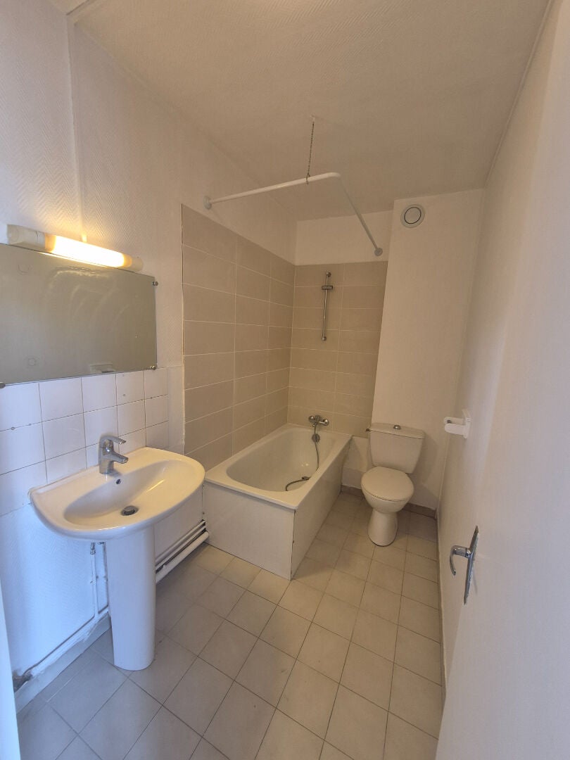 Flat Rue Louis Moreau in Étampes
