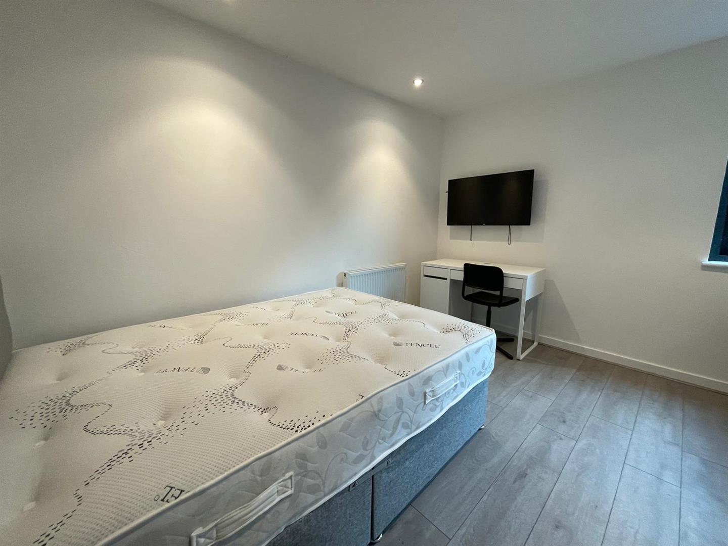 Flat Russell Street in Sheffield