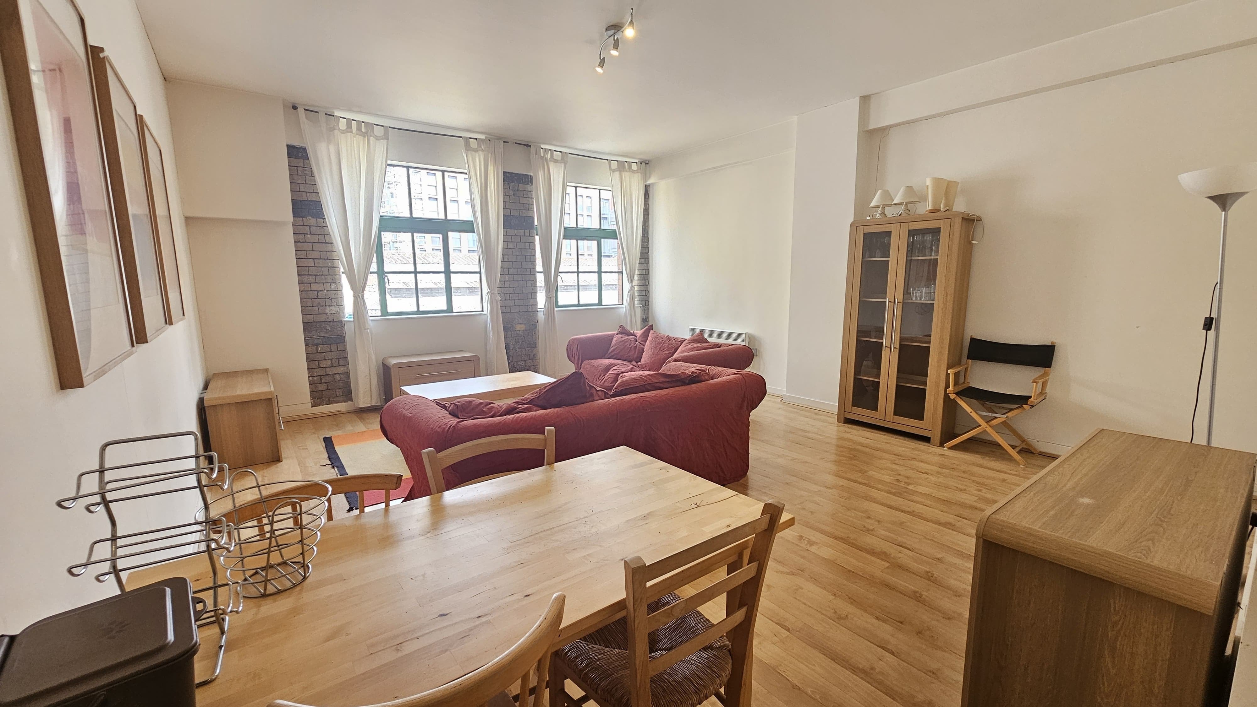 Flat Three Queens Lane in Bristol