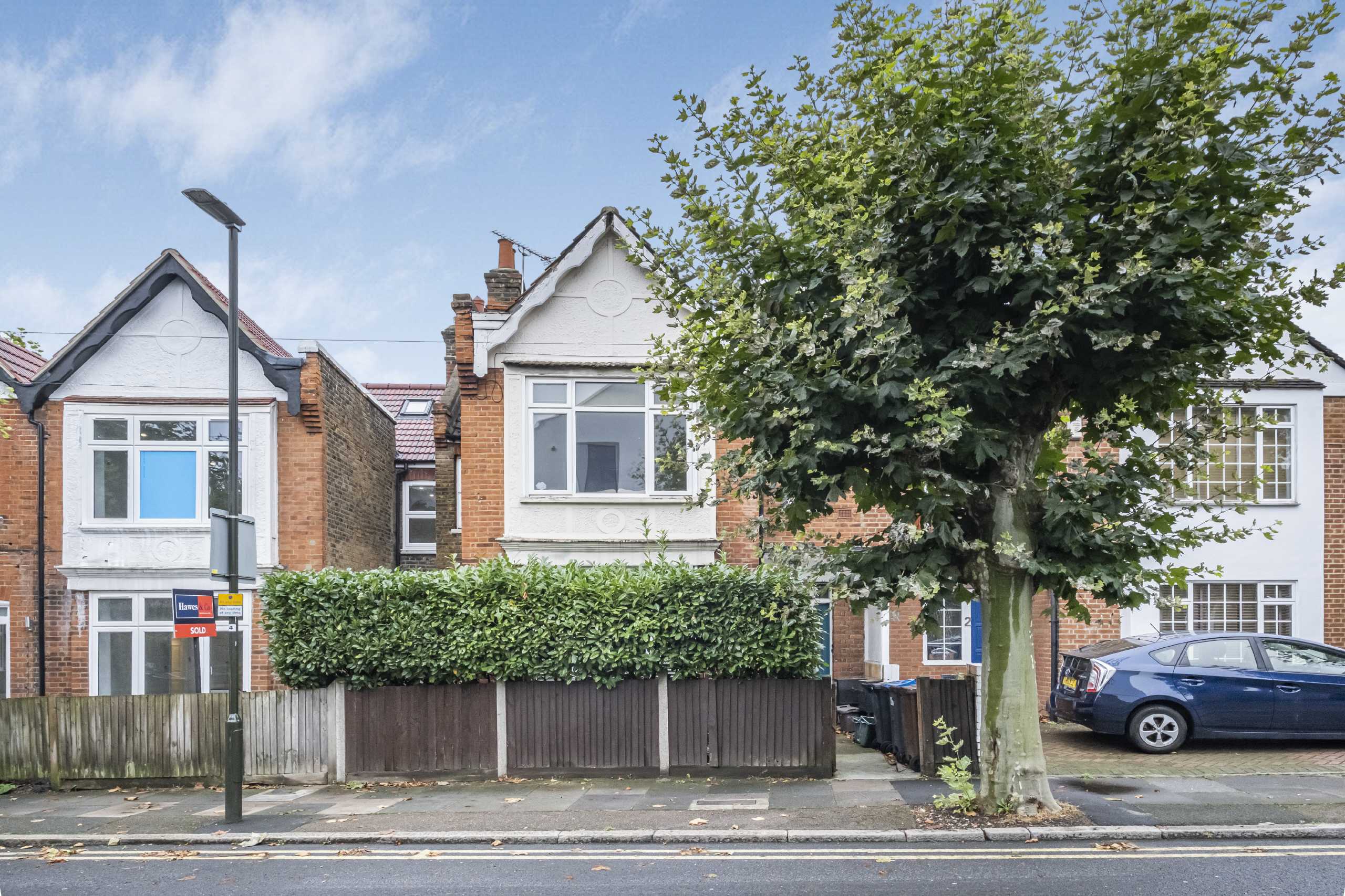 Flat Lower Downs Road in Greater London