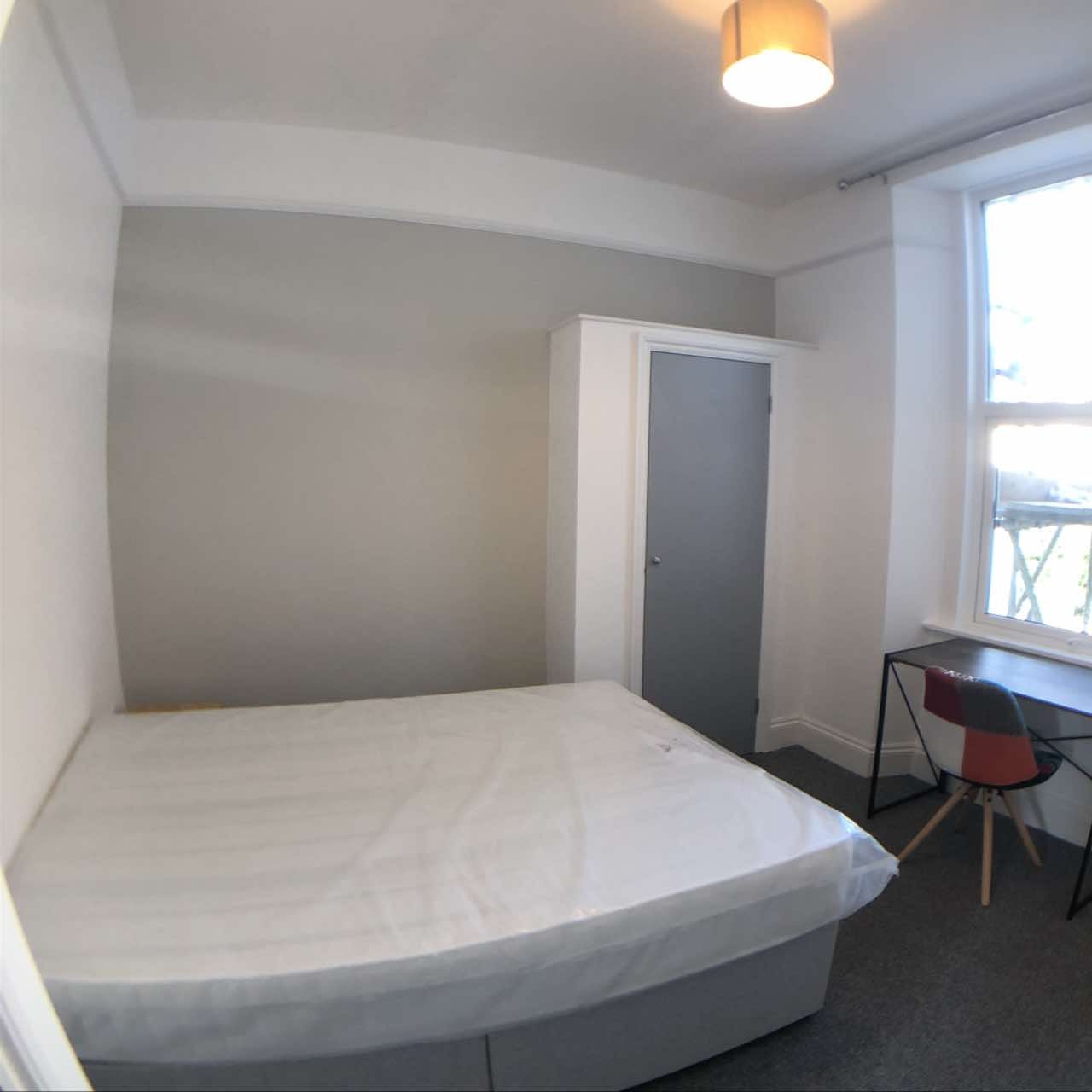 Flat Ermington Terrace in Plymouth