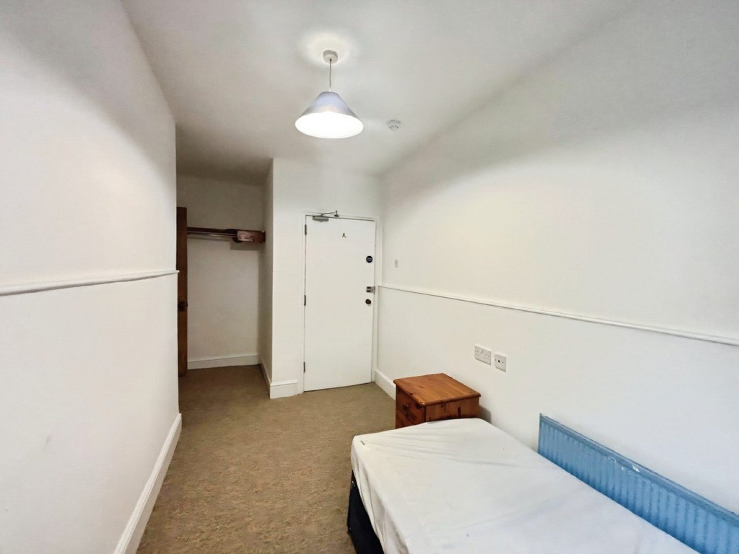 Room Hendford Hill in Yeovil