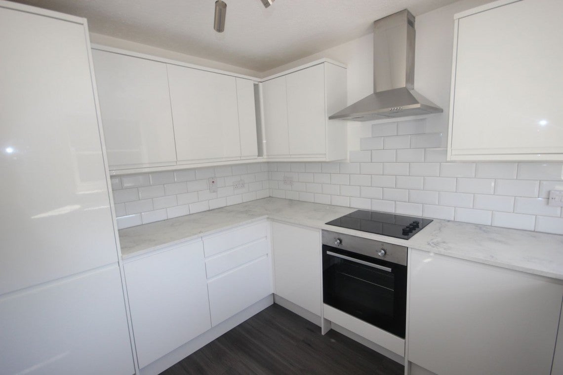 Flat Derwent Close in Little Chalfont