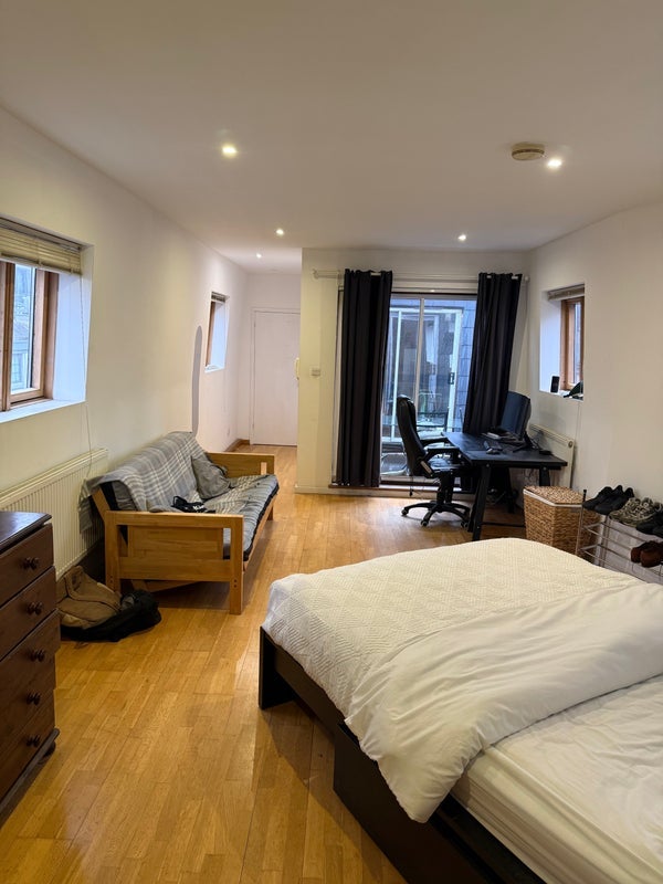 Room Westland Place in Greater London