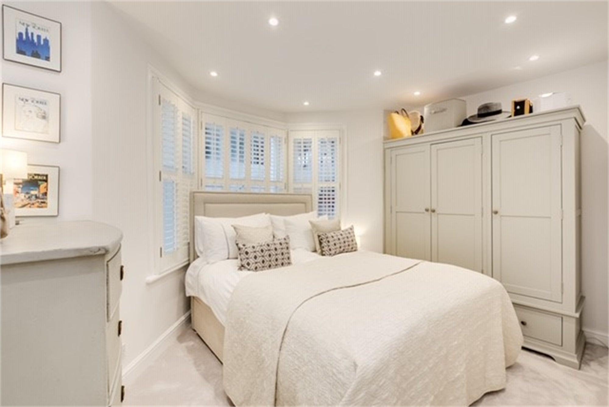 Flat Lillieshall Road in Greater London