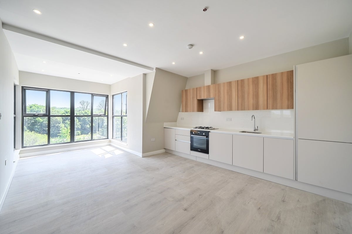 Flat Wansford Park in Hertsmere