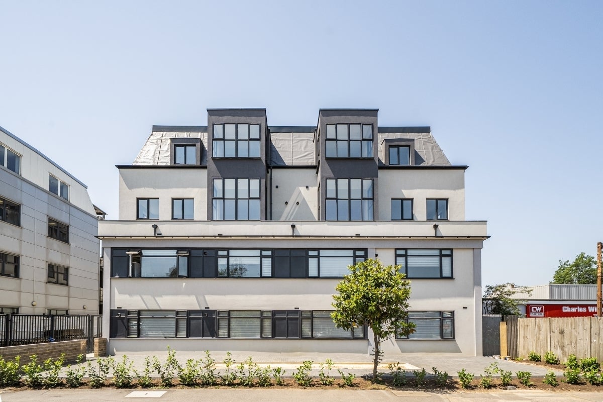Flat Wansford Park in Hertsmere