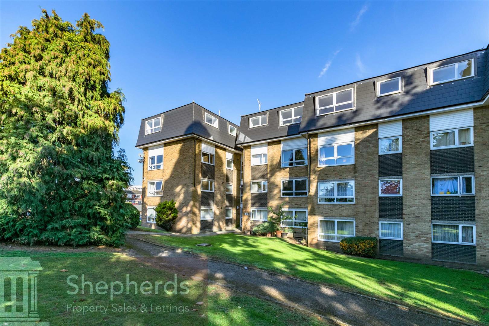 Flat Lampits in Hoddesdon