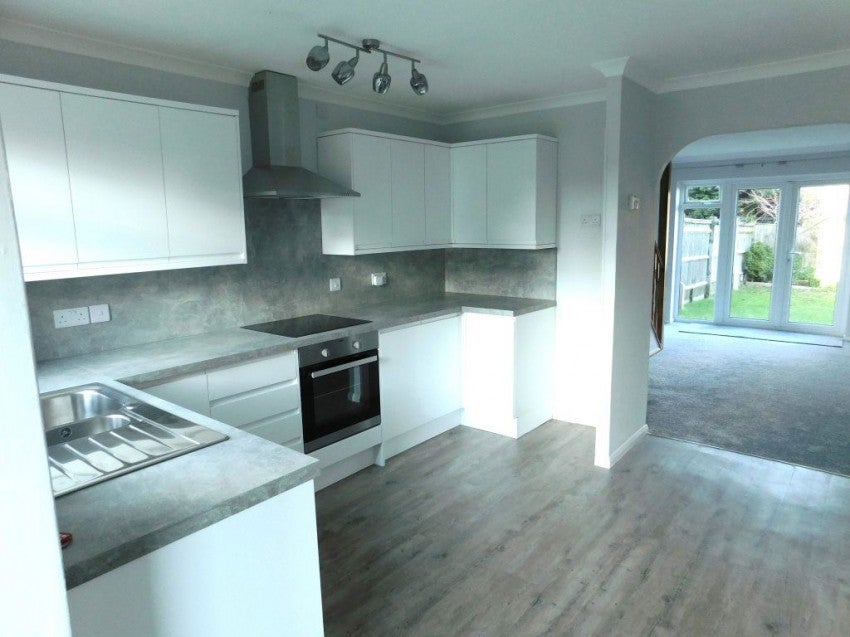 House Coombe Lane in Wealden