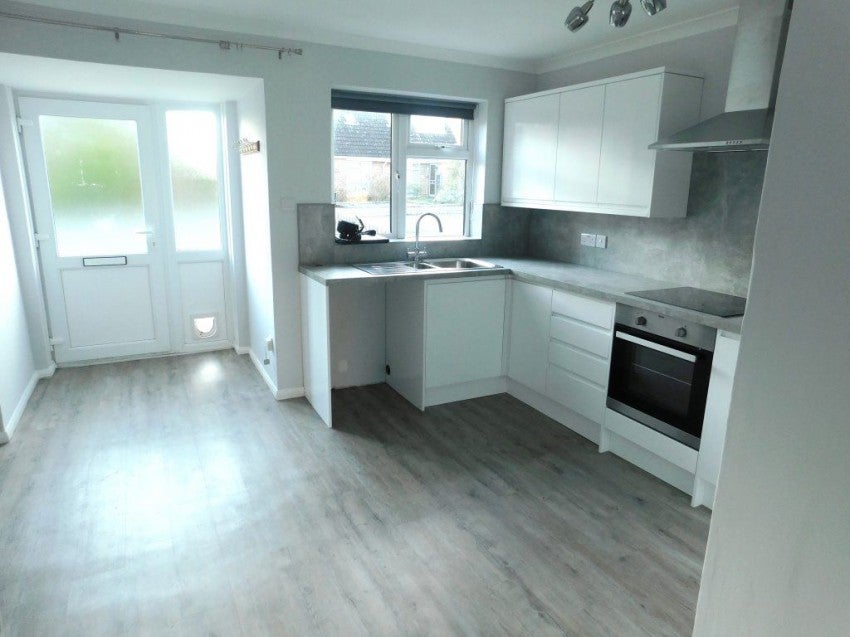 House Coombe Lane in Wealden