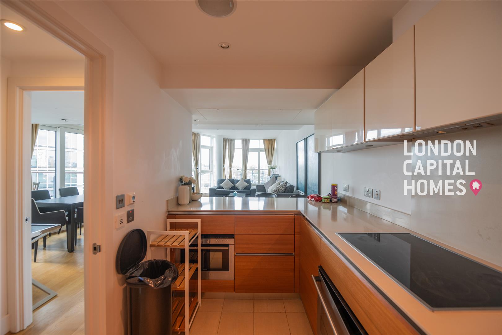 Flat Bridgefoot in Greater London