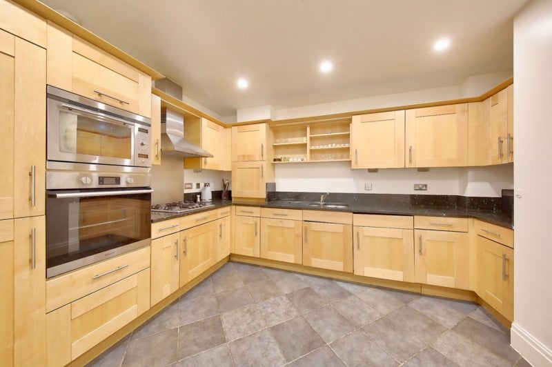 Flat Beckford Close in Greater London