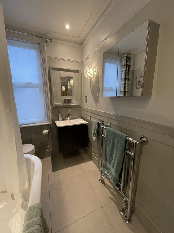Room Dorien Road in Greater London