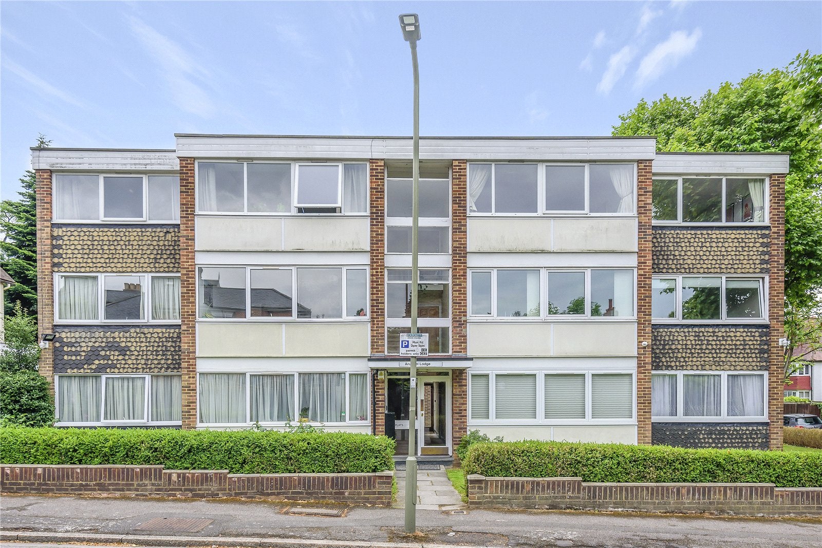 Flat Salisbury Avenue in Greater London