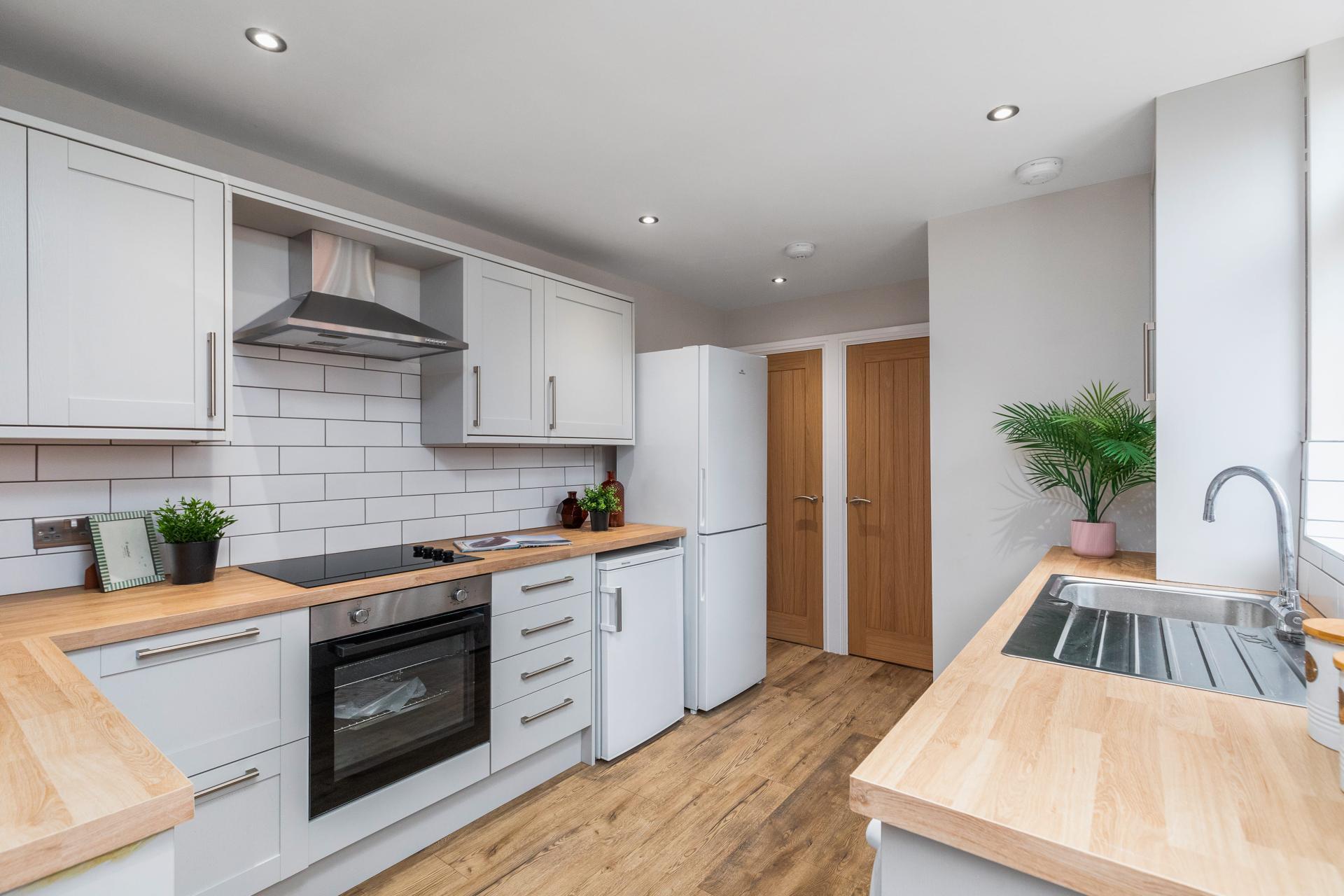 Flat Estcourt Avenue in Leeds