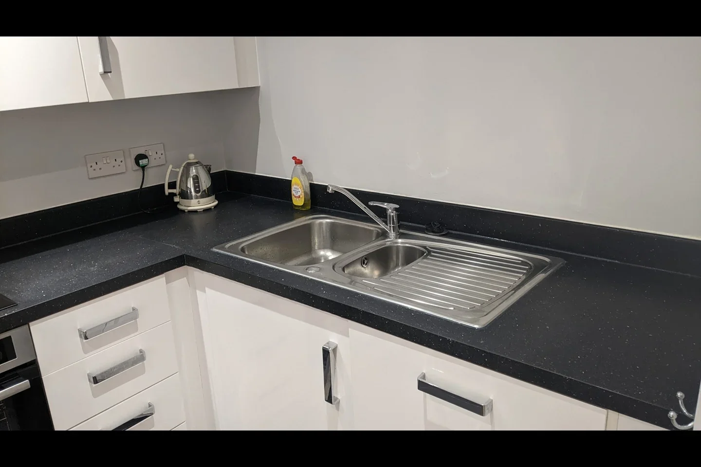 Flat Hedley Road in St Albans
