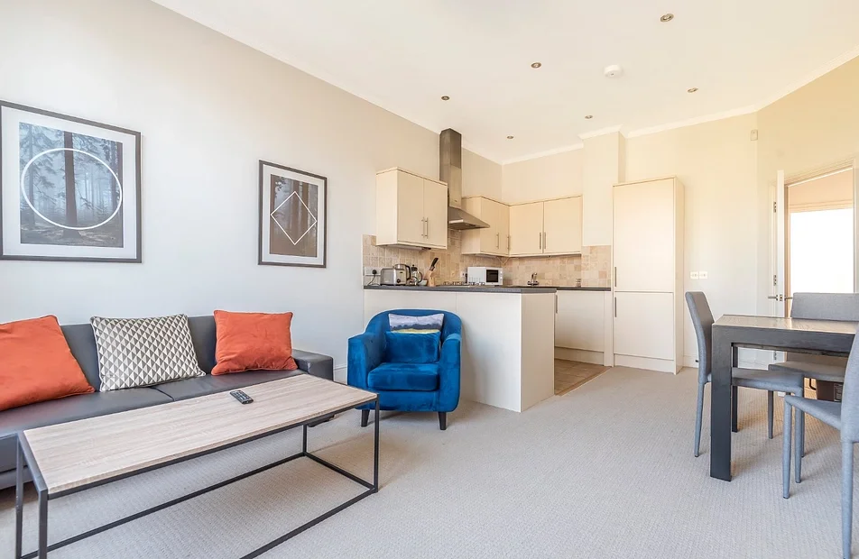 Flat Hamilton Park West in Greater London