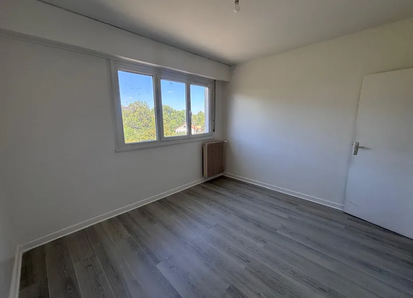 Flat Rue Louis Aragon in Poitiers