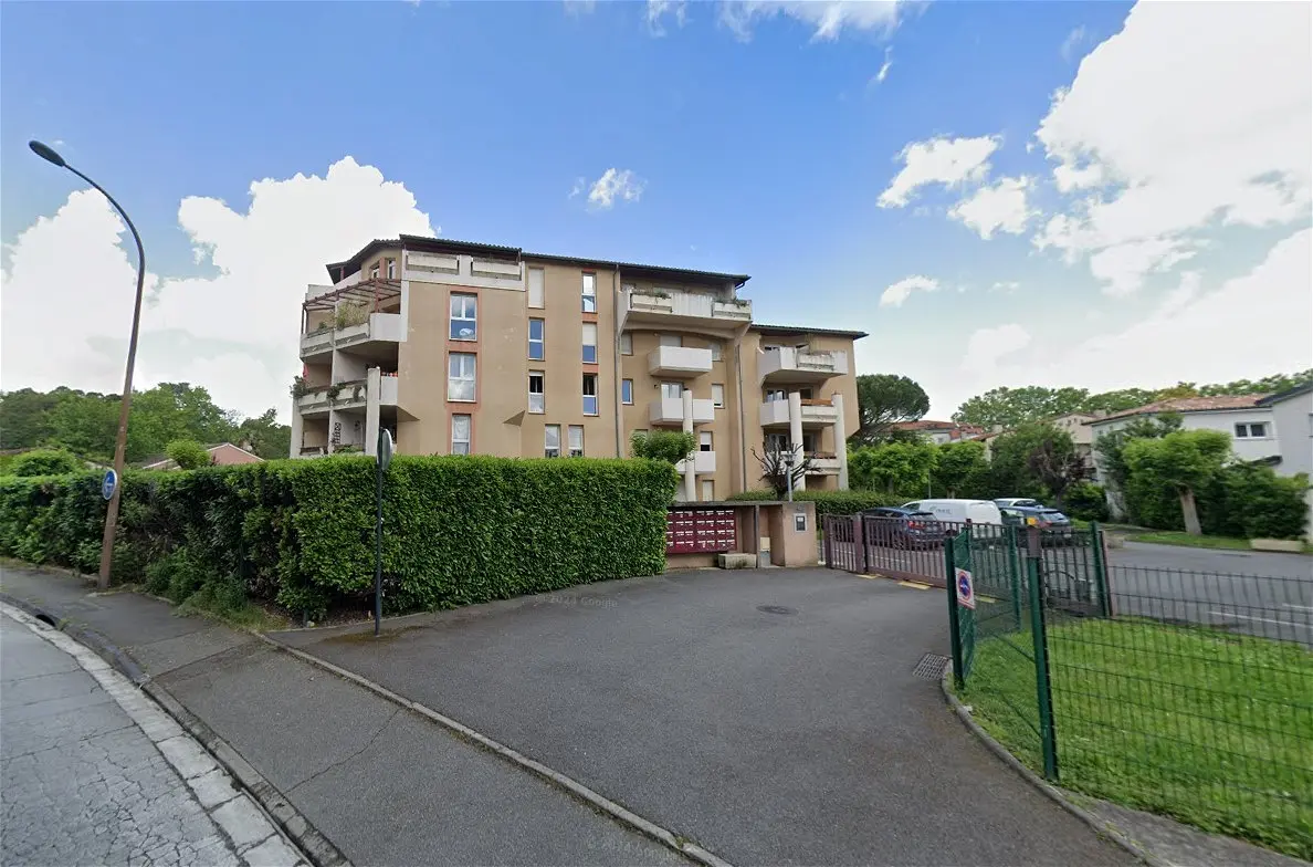 Flat Rue Émile Lécrivain in Toulouse
