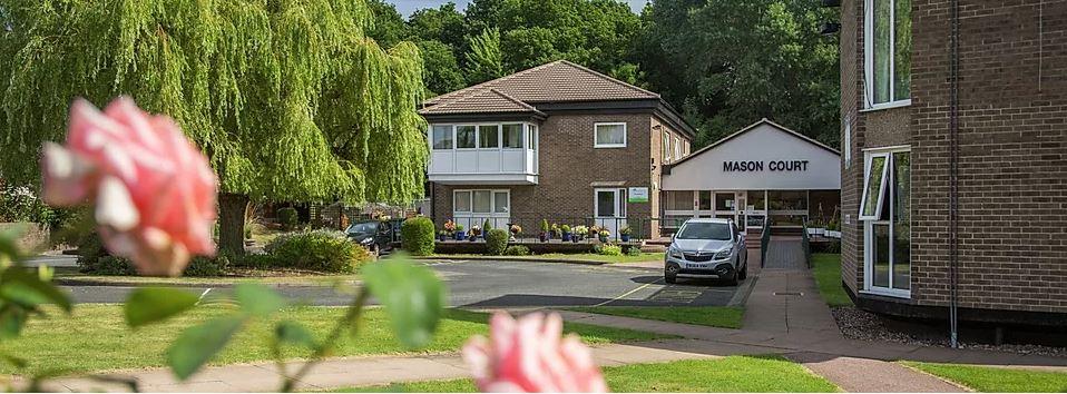 Flat Hillborough Road in Metropolitan Borough of Solihull