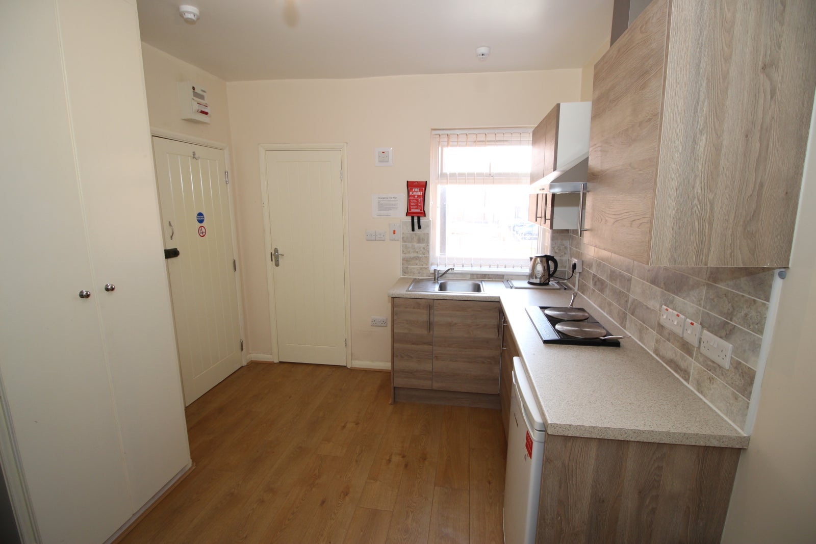 Flat Crawley Road in Luton