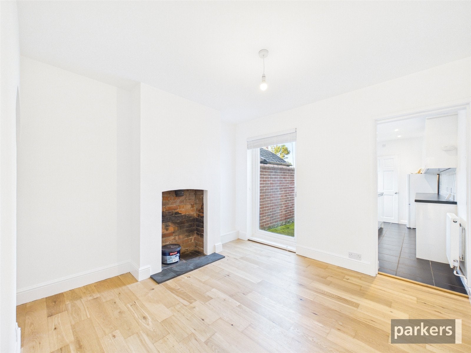 Flat Waldeck Street in Reading