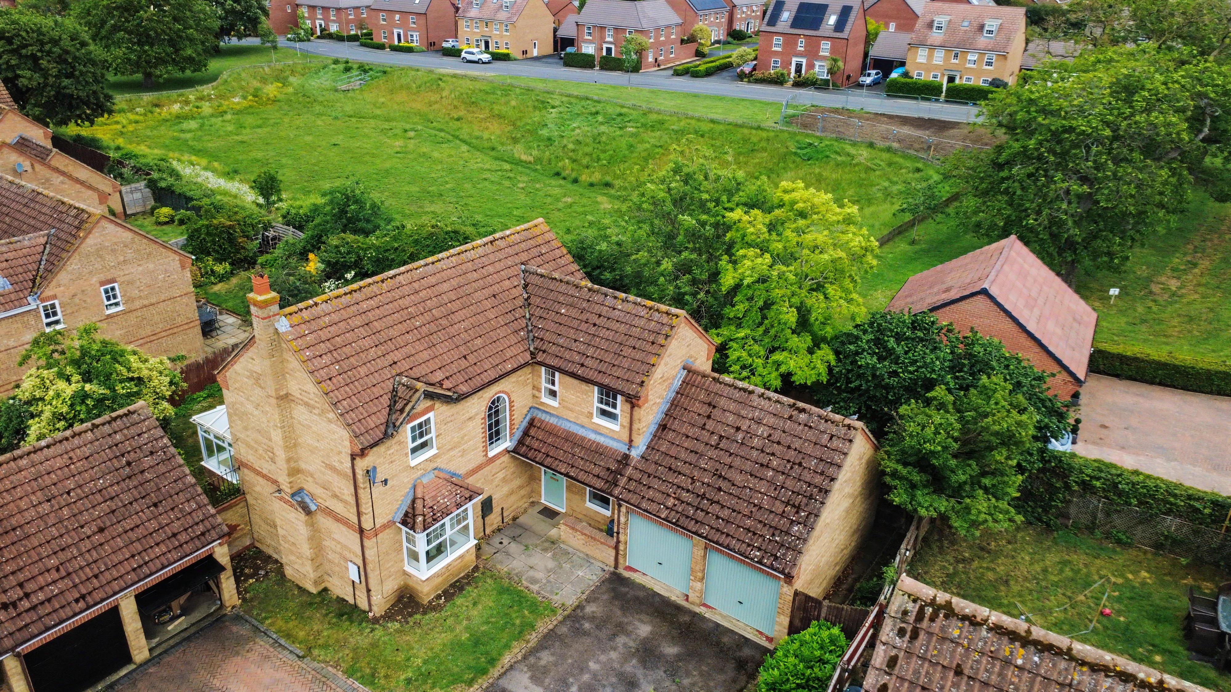 House Forrester Grove in Thrapston