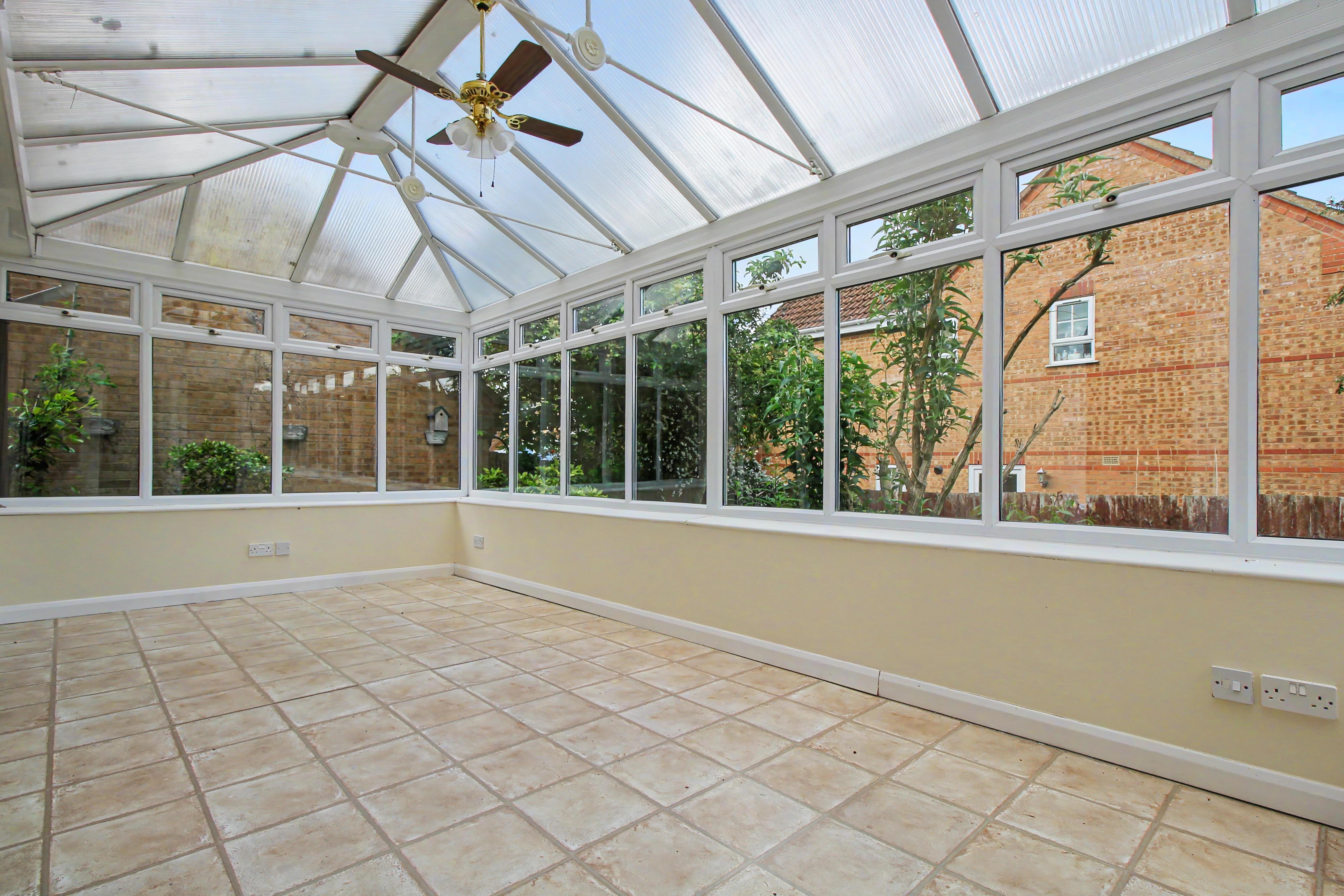 House Forrester Grove in Thrapston