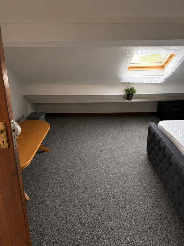 Room Wolverhampton Street in Dudley