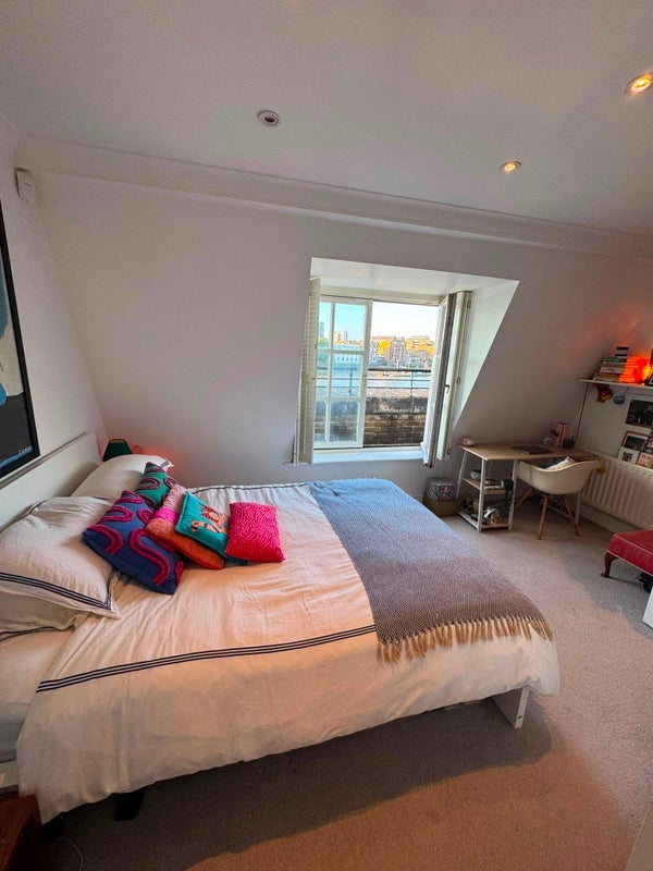 Room Bermondsey Wall East in Greater London