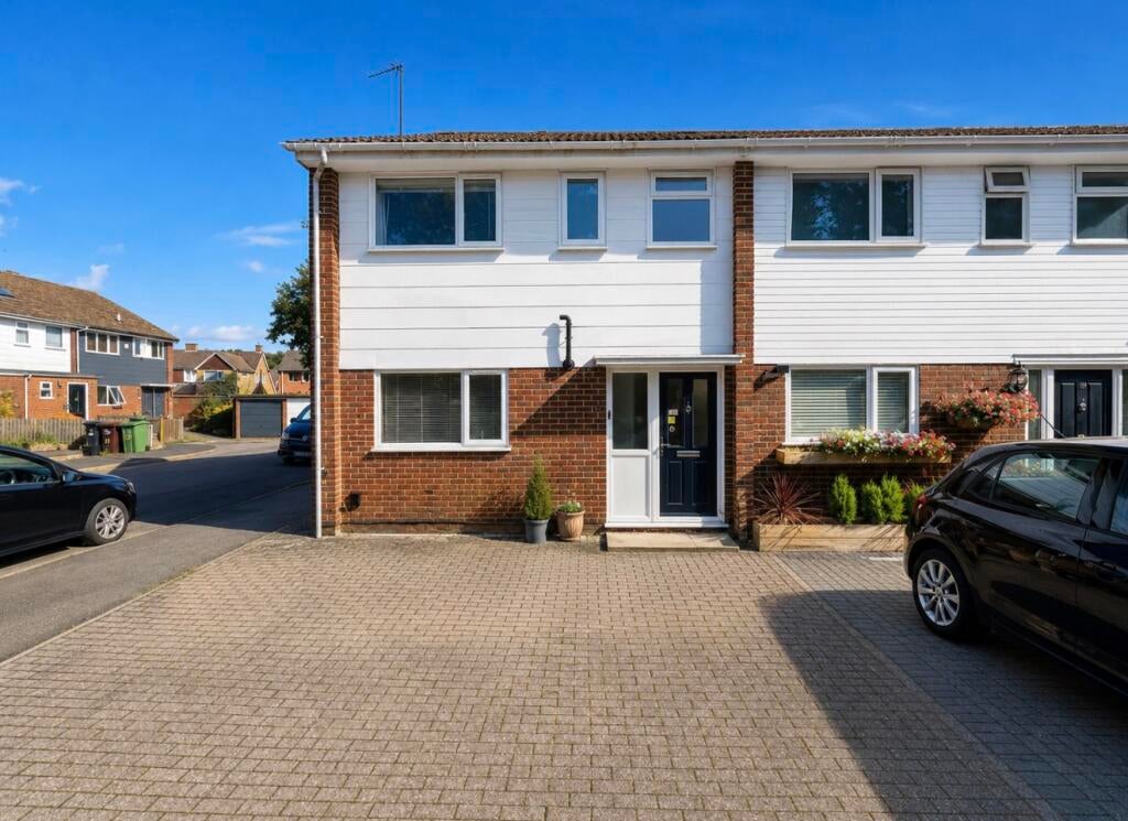 House Bailey Close in Surrey Heath