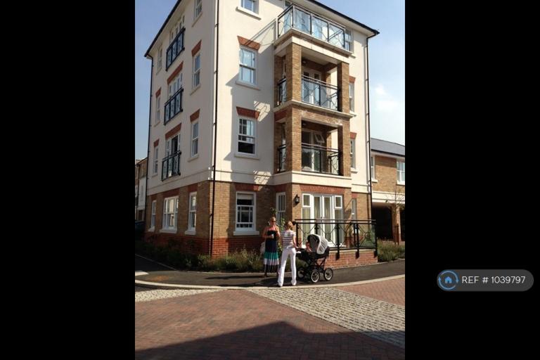 Flat Holford Way in Greater London